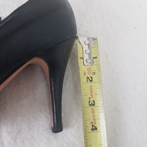 Cole Haan Women's Size 9.5B soft Black Leather Side Zip Ankle Booties - Picture 9 of 12